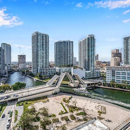 Iconic 2 Bedroom Loft Brickell-Stunning Views Майами Экстерьер фото