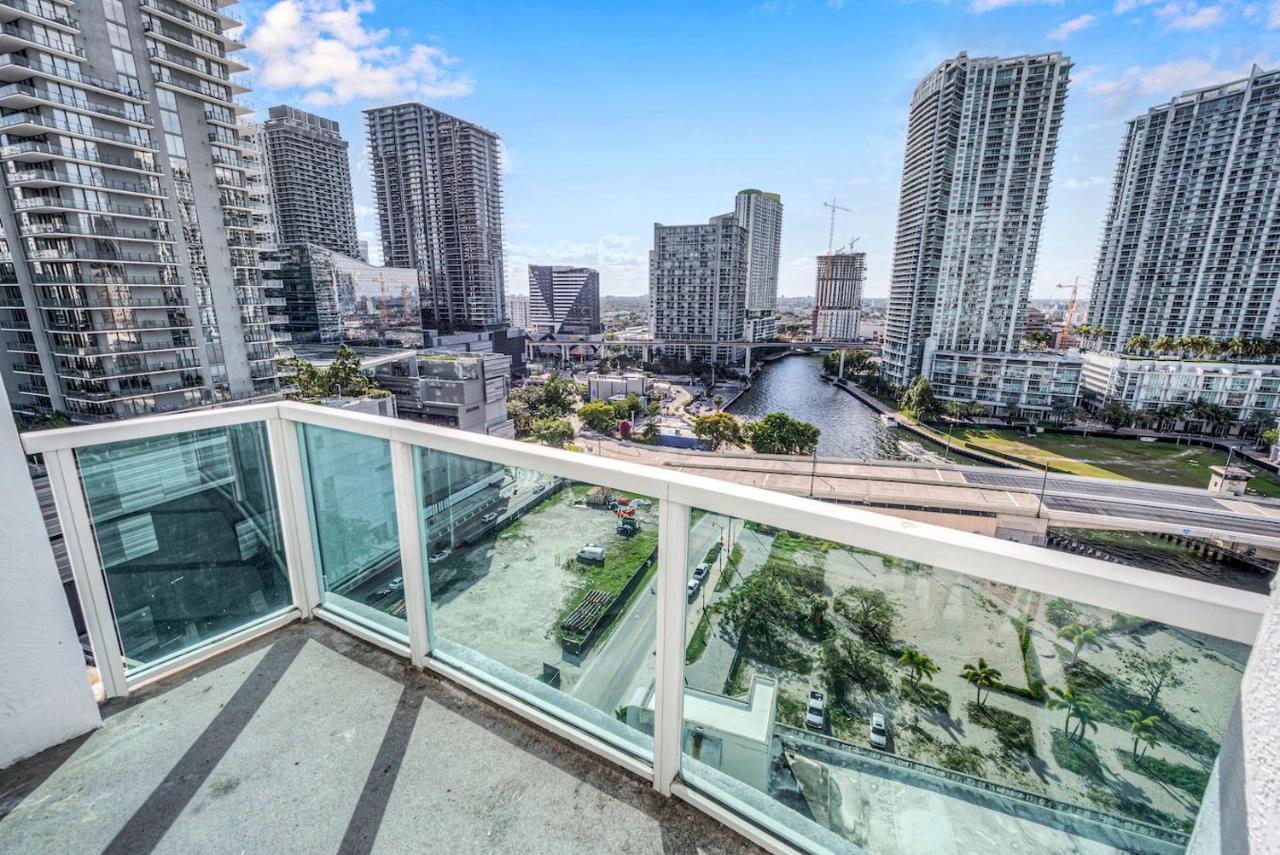 Iconic 2 Bedroom Loft Brickell-Stunning Views Майами Экстерьер фото
