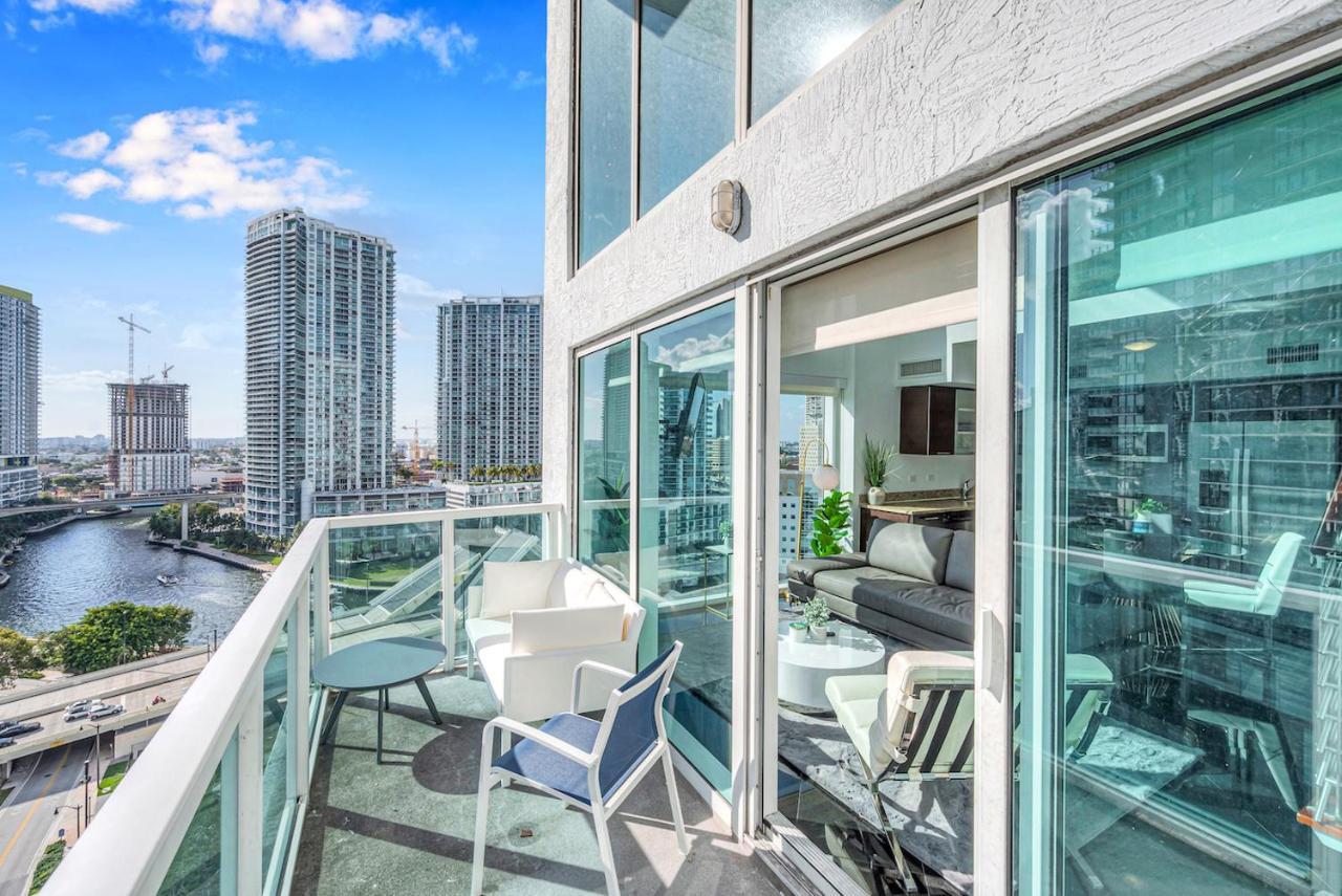 Iconic 2 Bedroom Loft Brickell-Stunning Views Майами Экстерьер фото