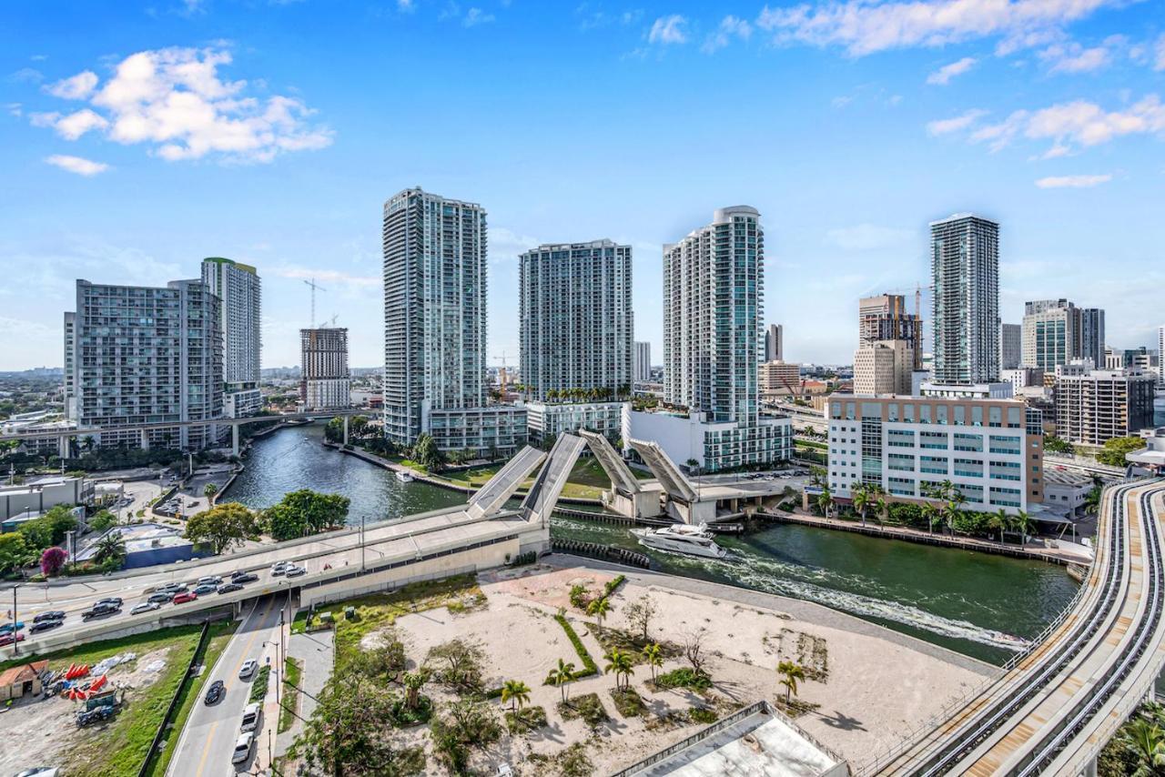 Iconic 2 Bedroom Loft Brickell-Stunning Views Майами Экстерьер фото