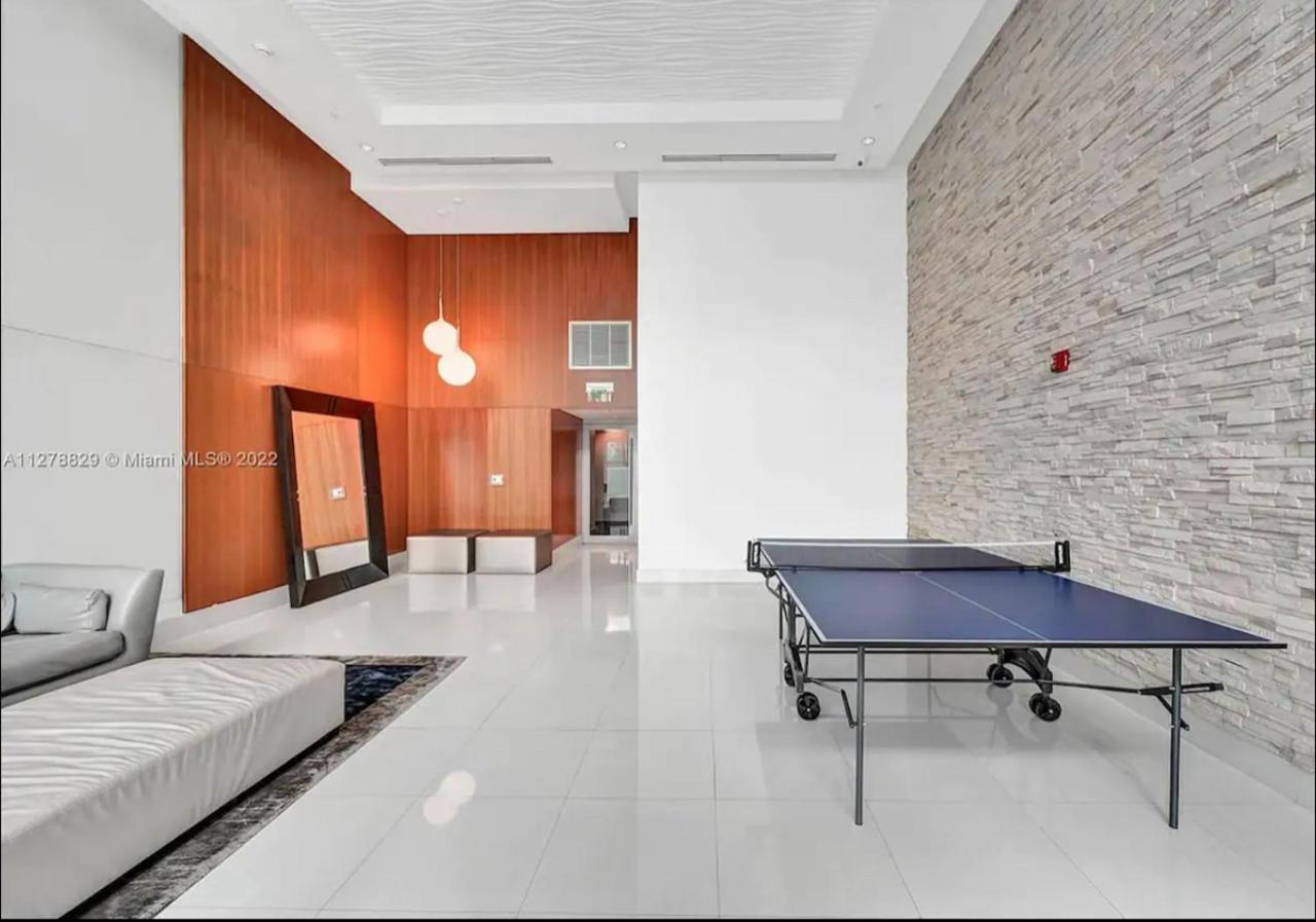 Iconic 2 Bedroom Loft Brickell-Stunning Views Майами Экстерьер фото